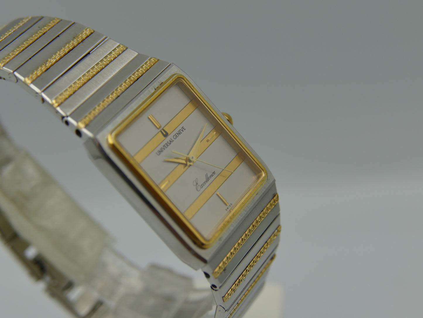 80s vintage watch Universal Geneve Excellence ref 645.505 18k Gold Plated Tank