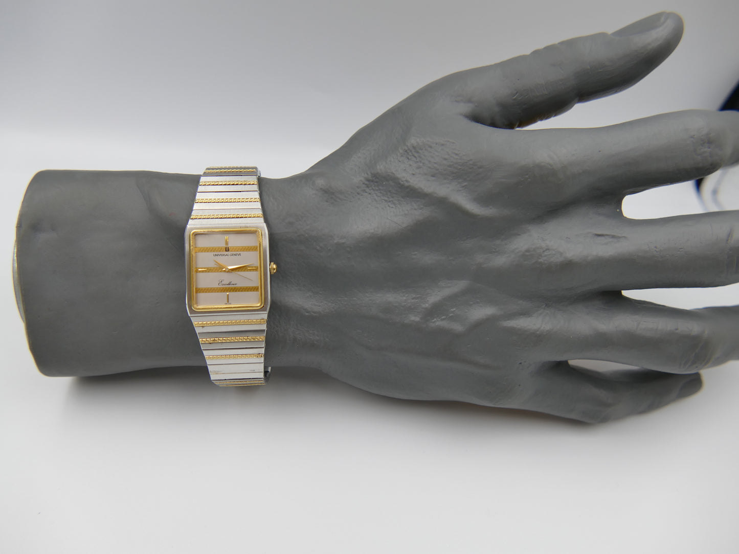 80s vintage watch Universal Geneve Excellence ref 645.505 18k Gold Plated Tank