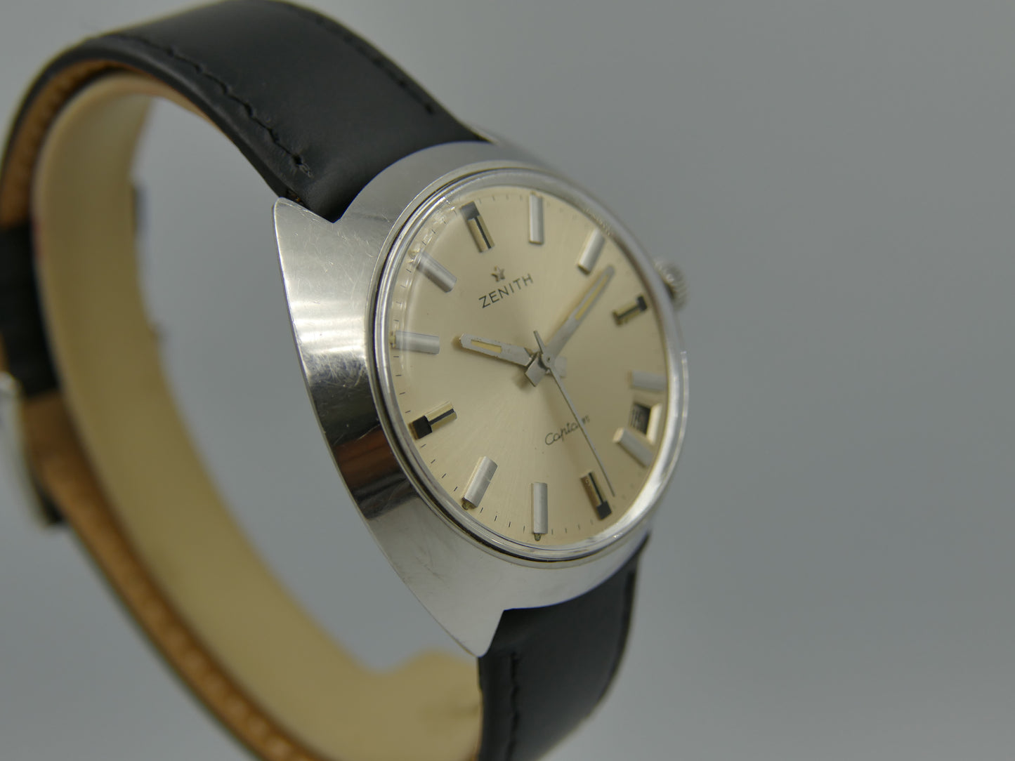 70s vintage watch mens Zenith Captain 2552C Turtle