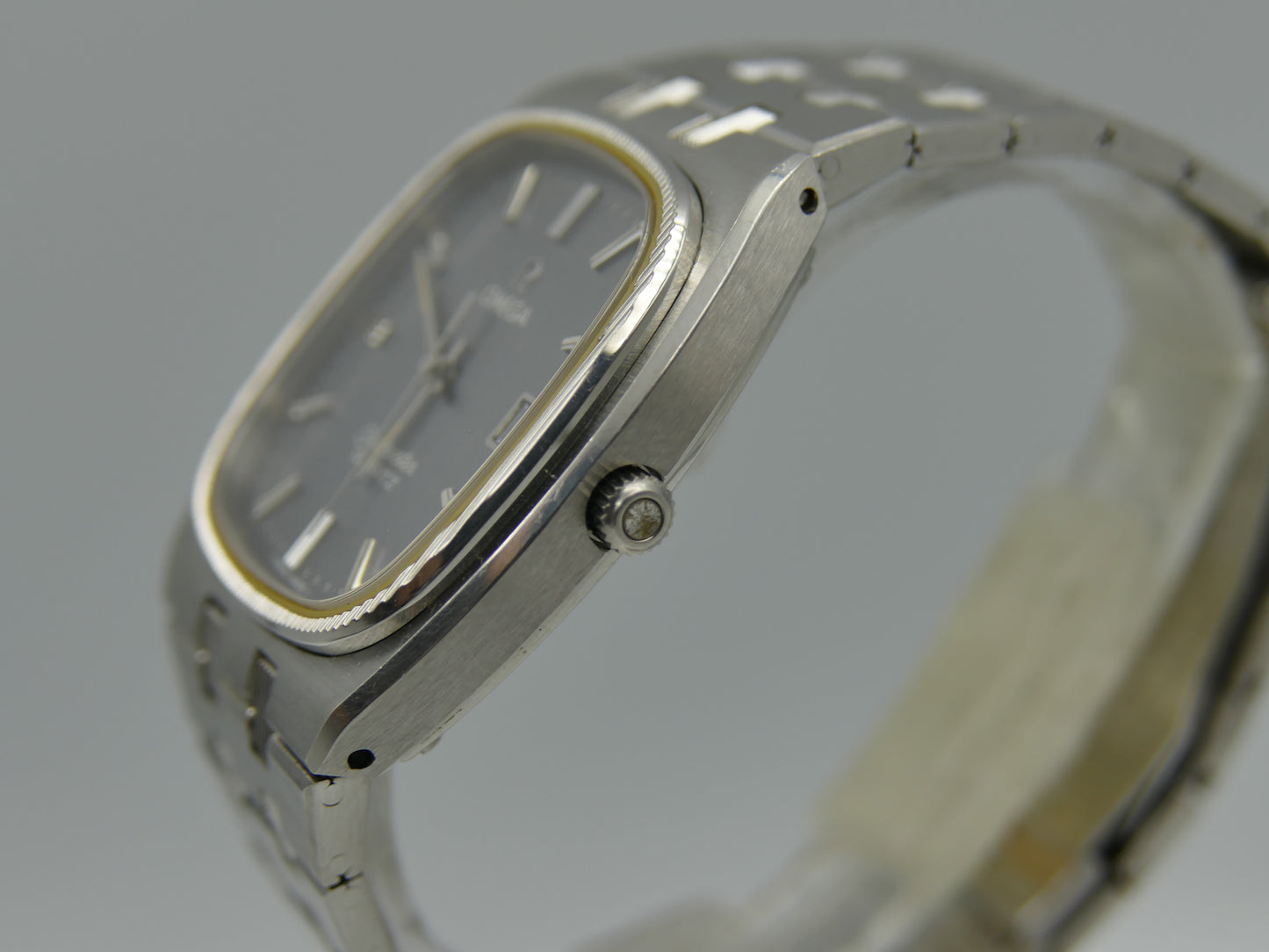 70s vintage watch mens Omega Seamaster cal. 1342 ref. 196.0136 / 396.0875 royal oak