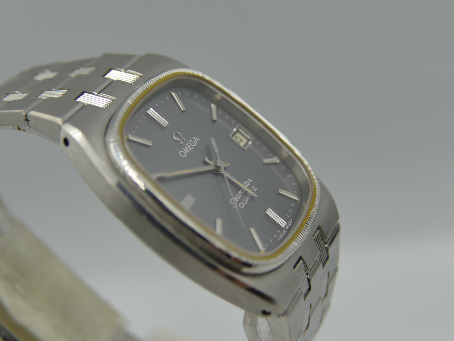 70s vintage watch mens Omega Seamaster cal. 1342 ref. 196.0136 / 396.0875 royal oak