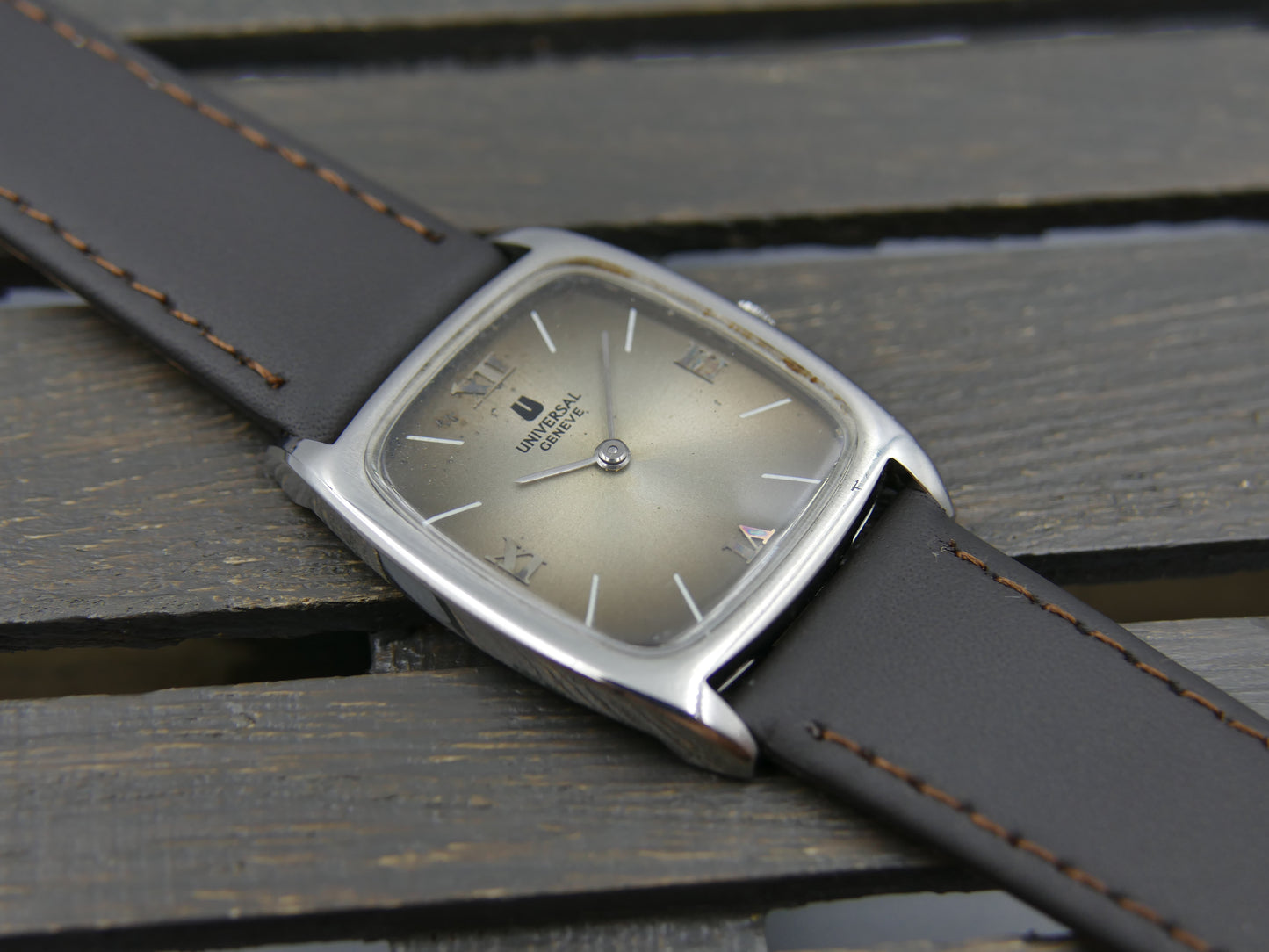 60s vintage watch mens Universal Geneve Tank hand wind  Cal 1-42 ref 842114 ultra slim coffee serviced