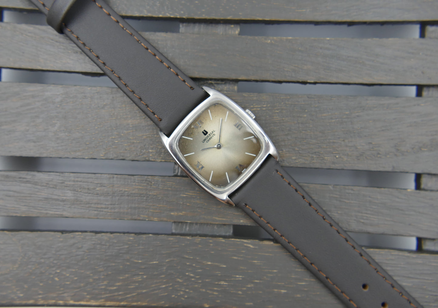 60s vintage watch mens Universal Geneve Tank hand wind  Cal 1-42 ref 842114 ultra slim coffee serviced