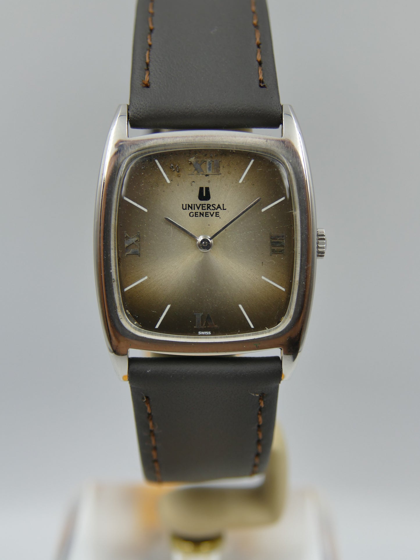 60s vintage watch mens Universal Geneve Tank hand wind  Cal 1-42 ref 842114 ultra slim coffee serviced