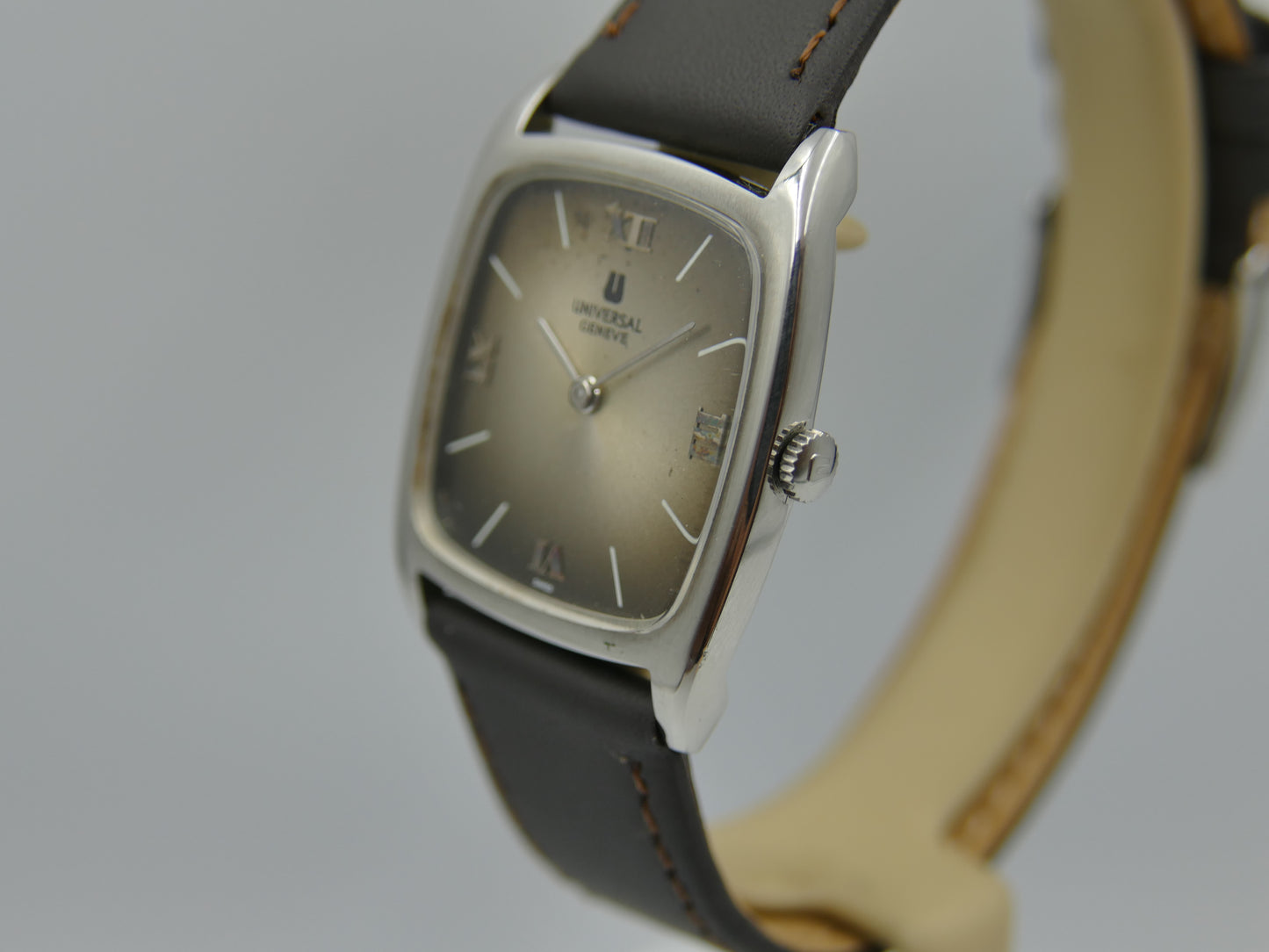 60s vintage watch mens Universal Geneve Tank hand wind  Cal 1-42 ref 842114 ultra slim coffee serviced