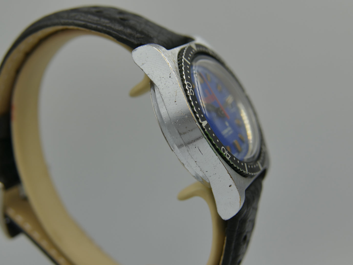 70s vintage watch mens diver Cronel Marlboro manual wind EB 8800 blue dial