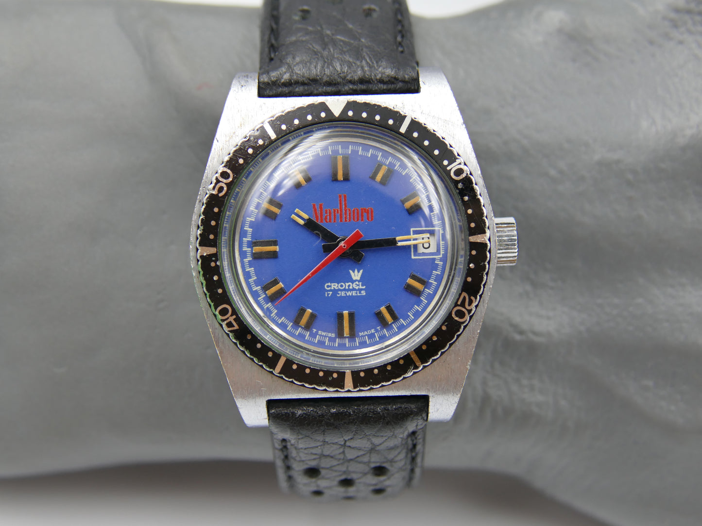 70s vintage watch mens diver Cronel Marlboro manual wind EB 8800 blue dial