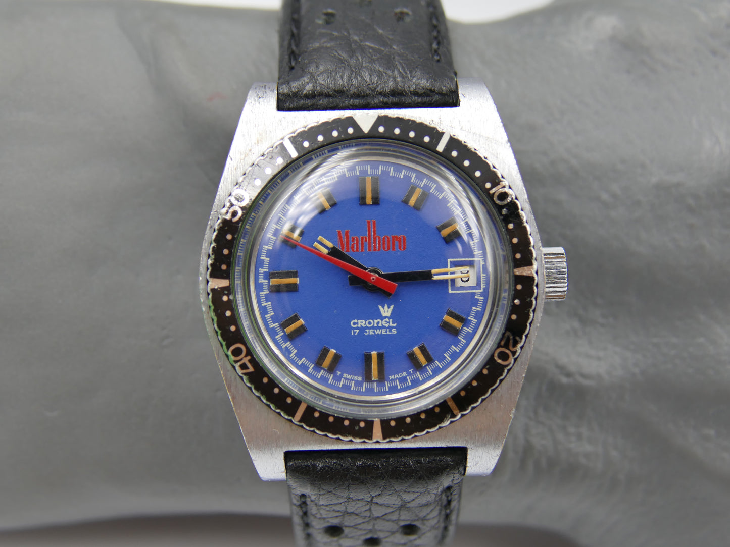 70s vintage watch mens diver Cronel Marlboro manual wind EB 8800 blue dial