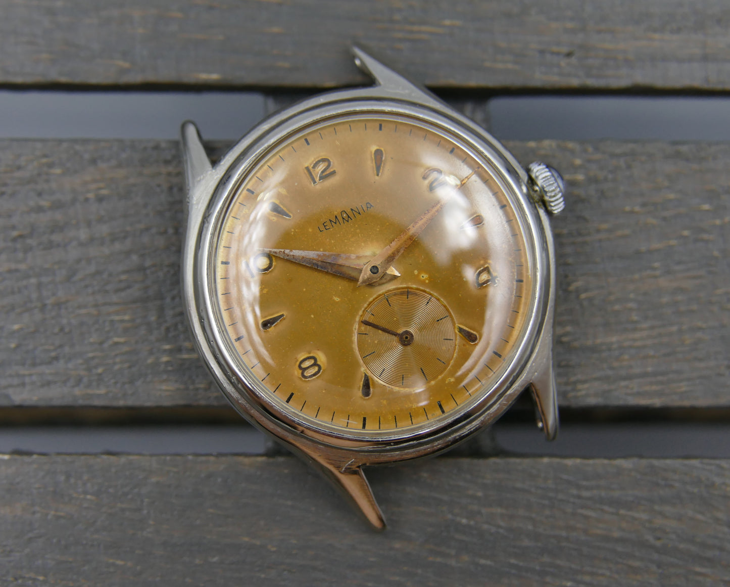 60s vintage watch Lemania ref. 232 hand wind tropical dial