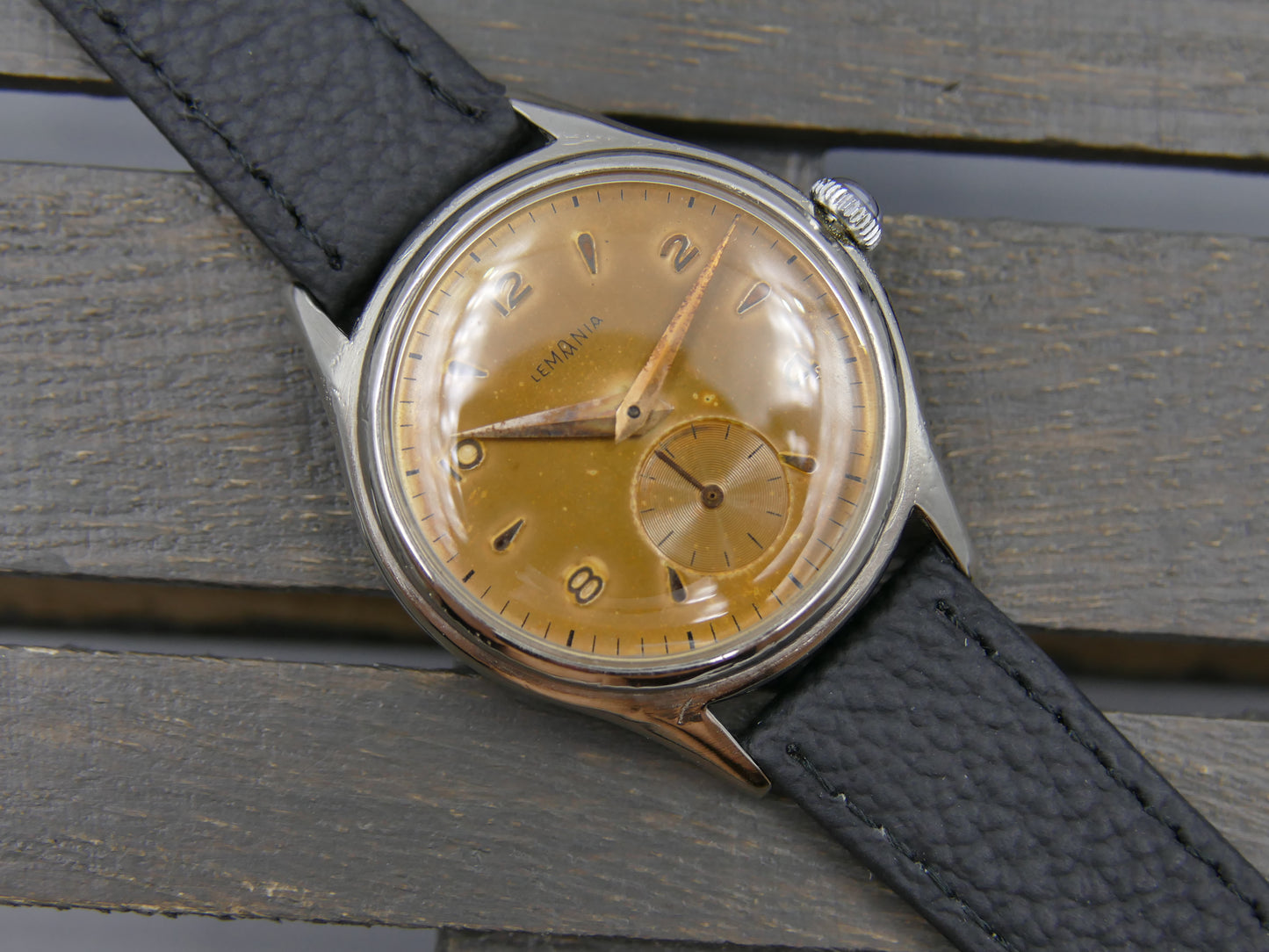 60s vintage watch Lemania ref. 232 hand wind tropical dial