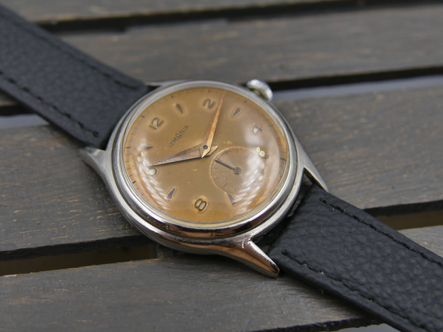 60s vintage watch Lemania ref. 232 hand wind tropical dial