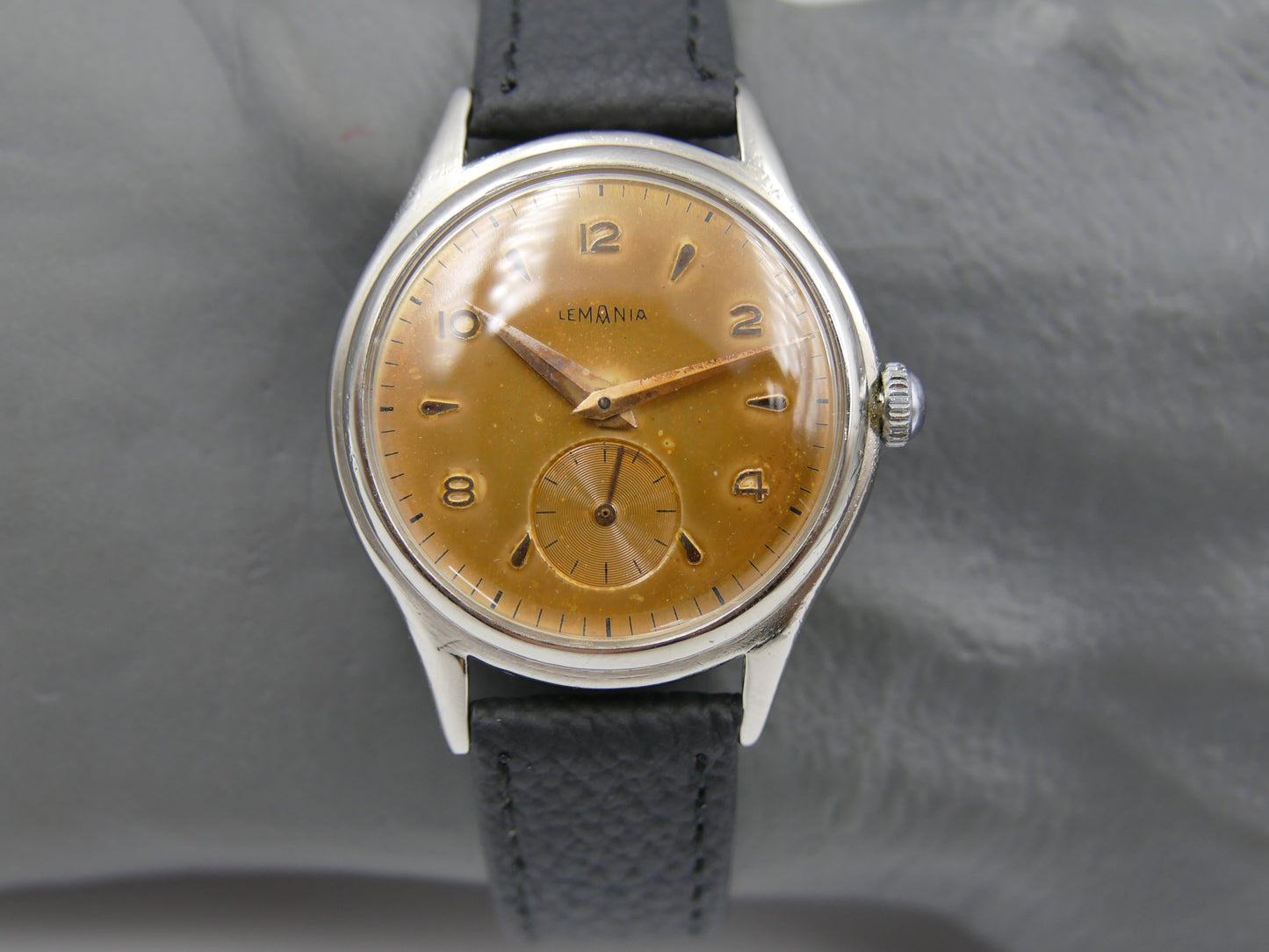 60s vintage watch Lemania ref. 232 hand wind tropical dial