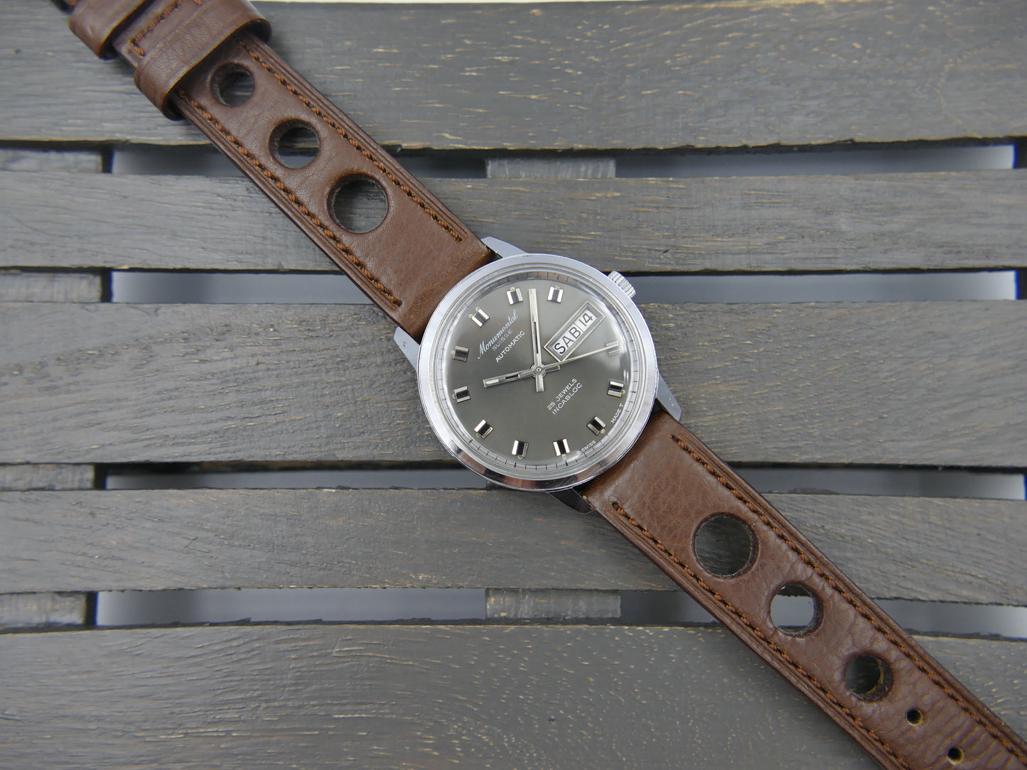70s vintage watch mens Monumental swiss 25J automatic AS 1902/03 grey dial mint