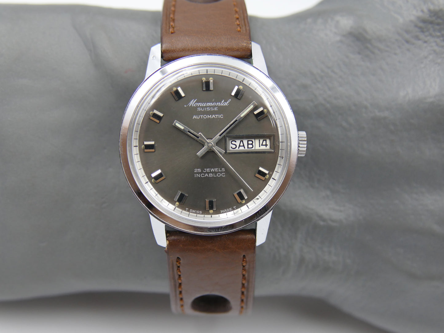 70s vintage watch mens Monumental swiss 25J automatic AS 1902/03 grey dial mint