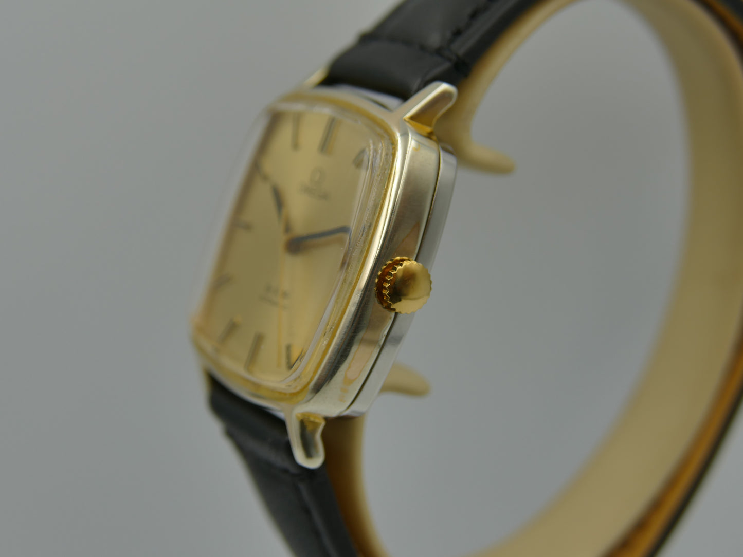 70s vintage watch mens Omega De Ville ref 162.0060 automatic 1010