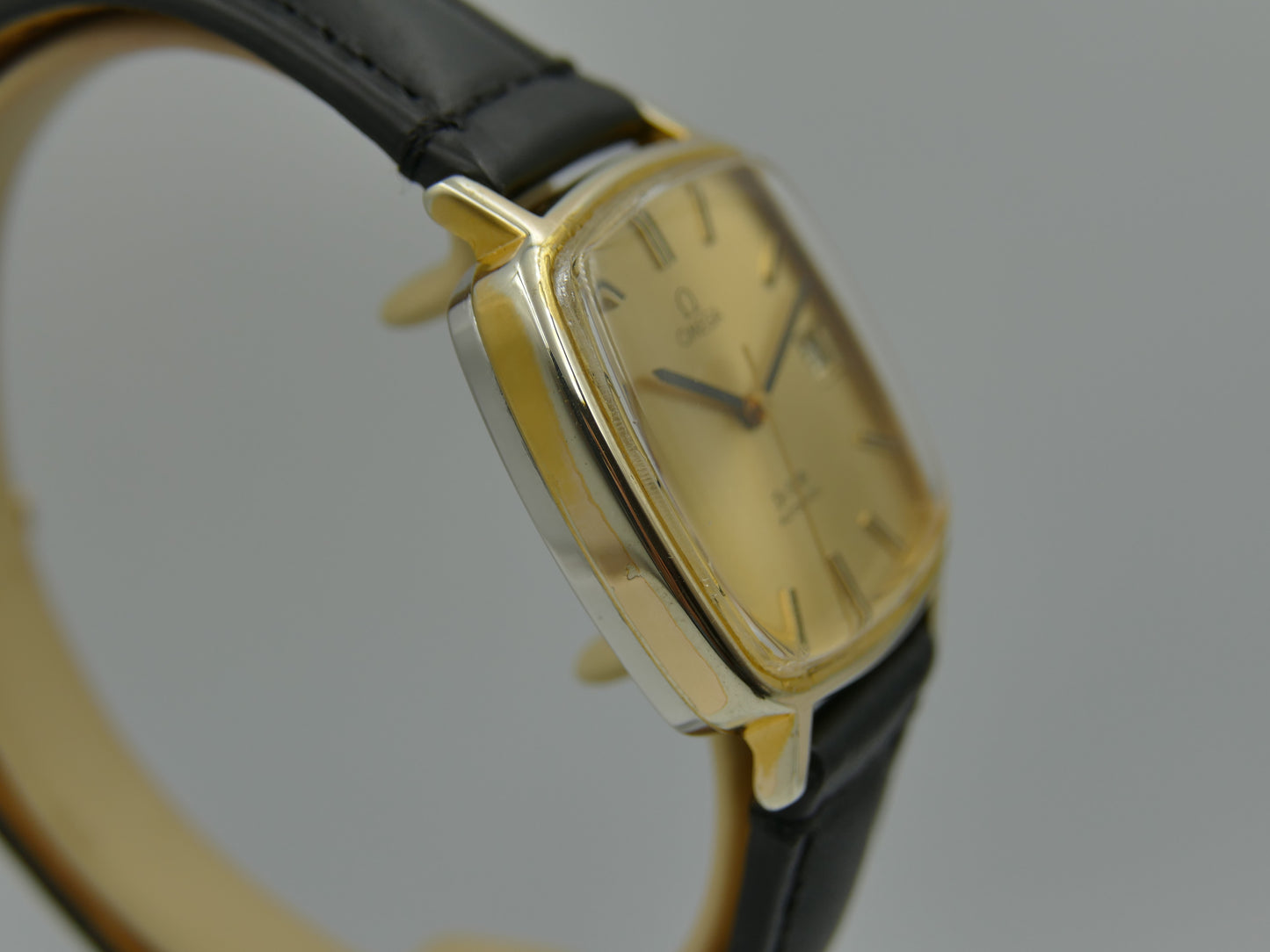 70s vintage watch mens Omega De Ville ref 162.0060 automatic 1010
