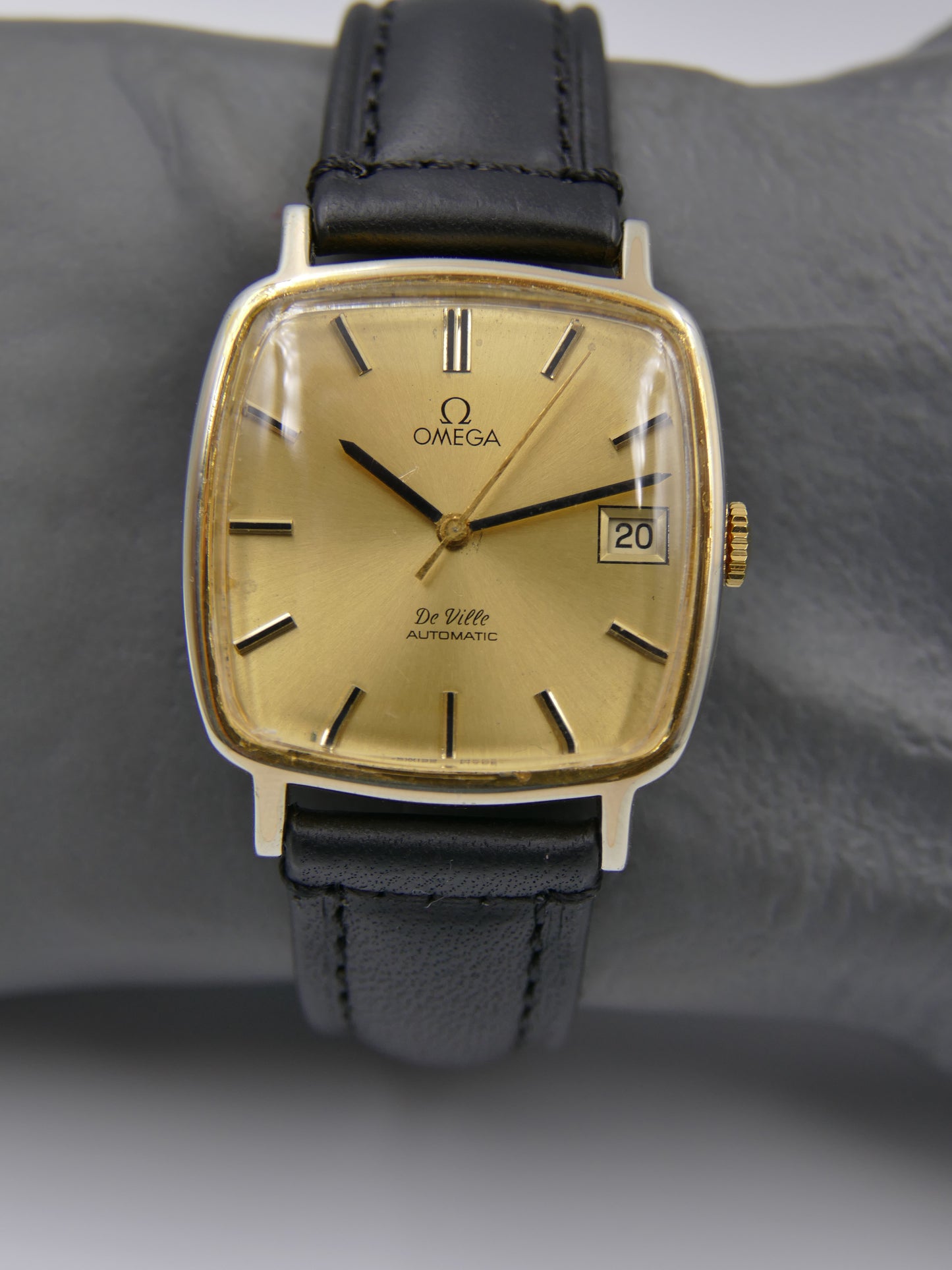 70s vintage watch mens Omega De Ville ref 162.0060 automatic 1010