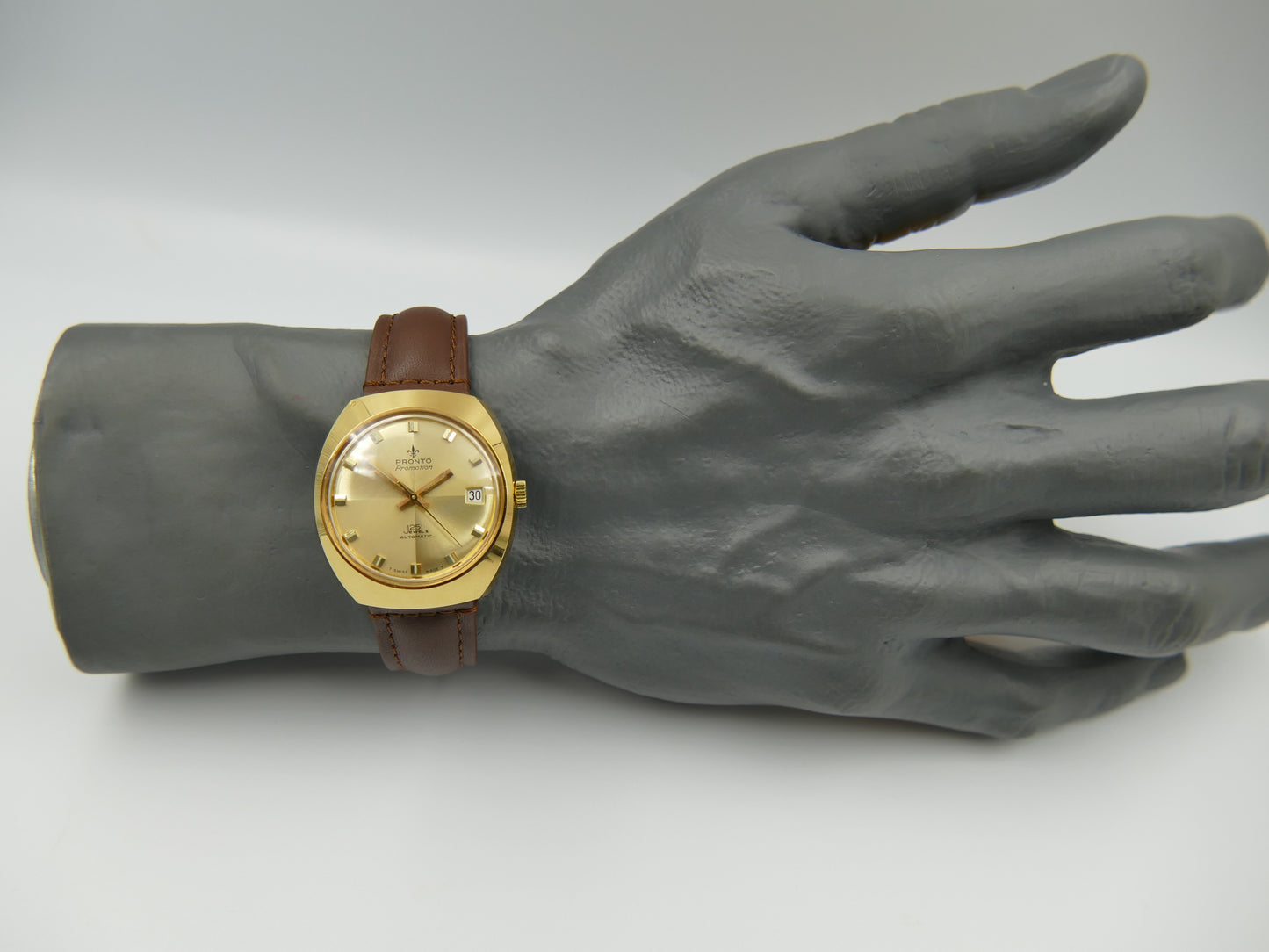 70s Vintage watch mens Pronto Promotion 25j automatic ETA 2772 NOS
