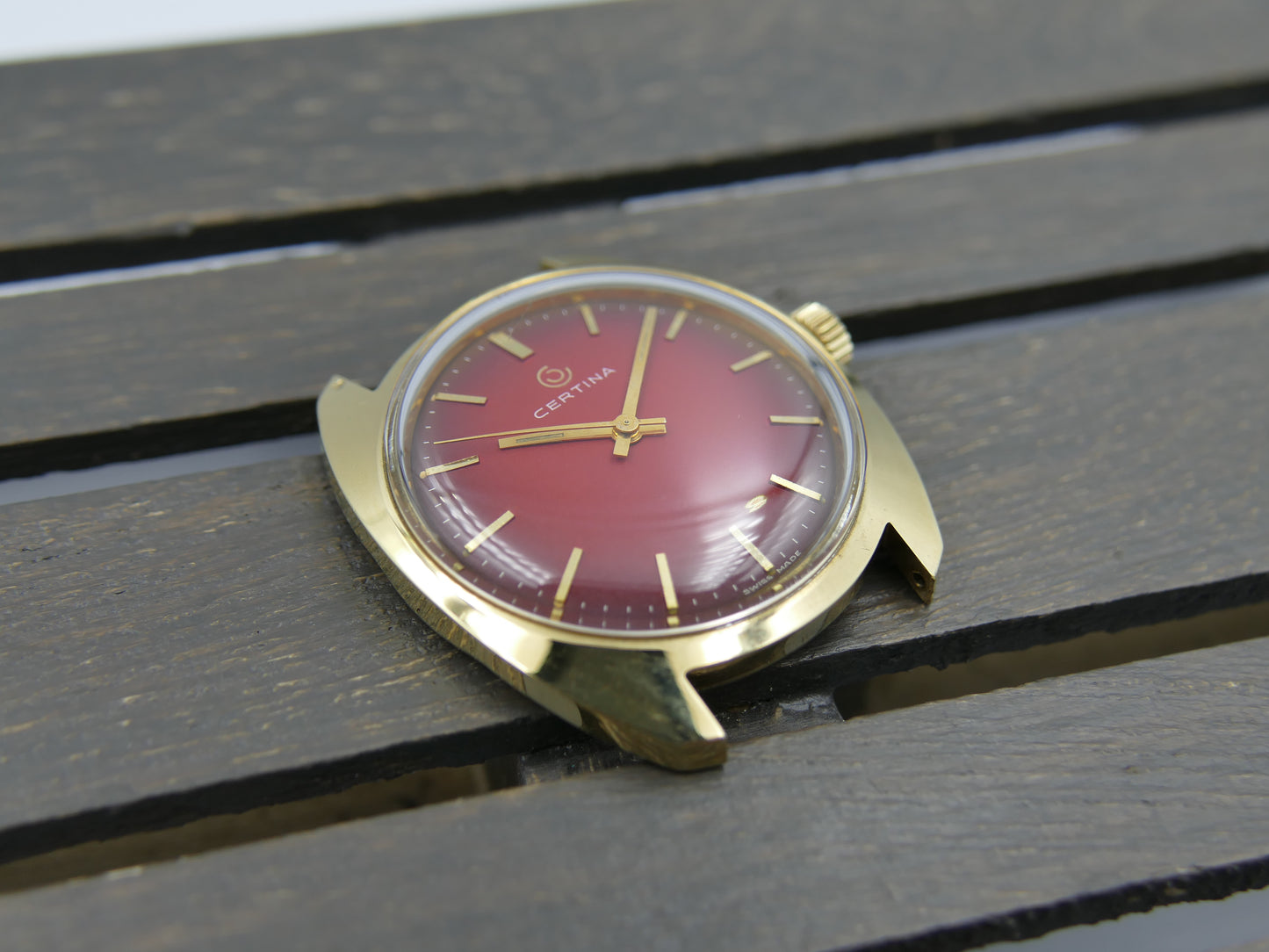 70s vintage watch mens Certina ref 5206 147 hand wind cal 25-66 burgundy dial NOS