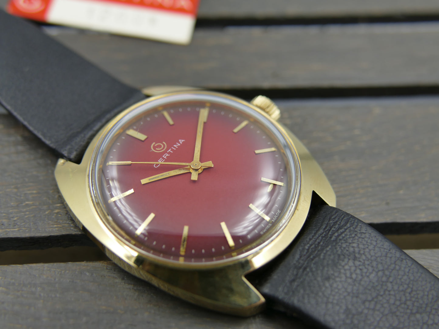70s vintage watch mens Certina ref 5206 147 hand wind cal 25-66 burgundy dial NOS