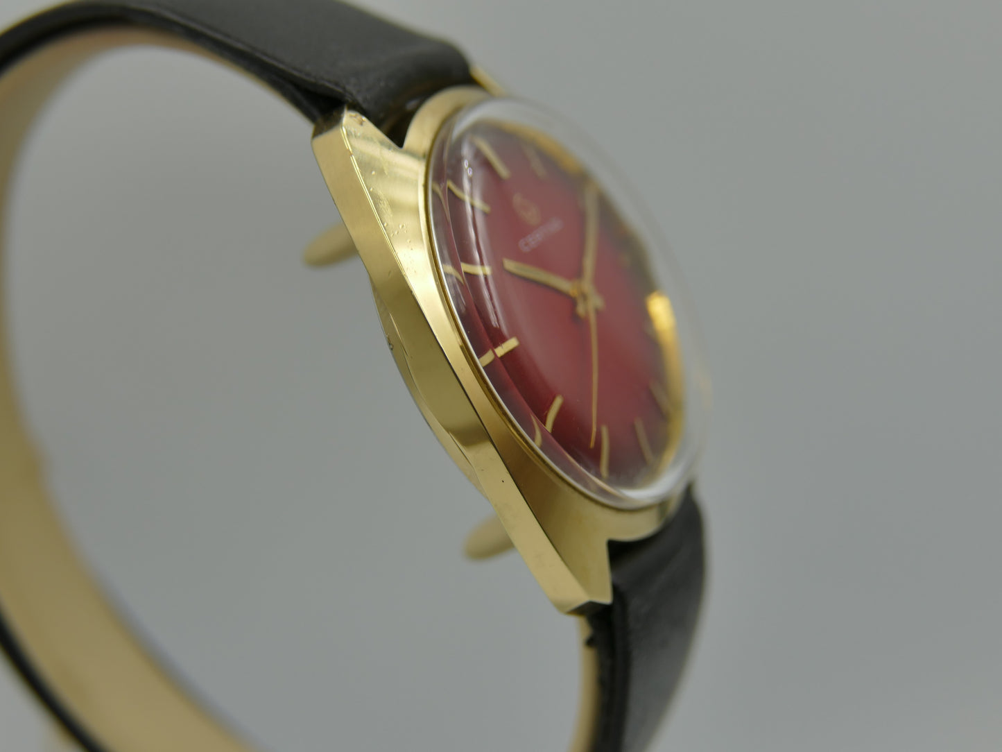 70s vintage watch mens Certina ref 5206 147 hand wind cal 25-66 burgundy dial NOS