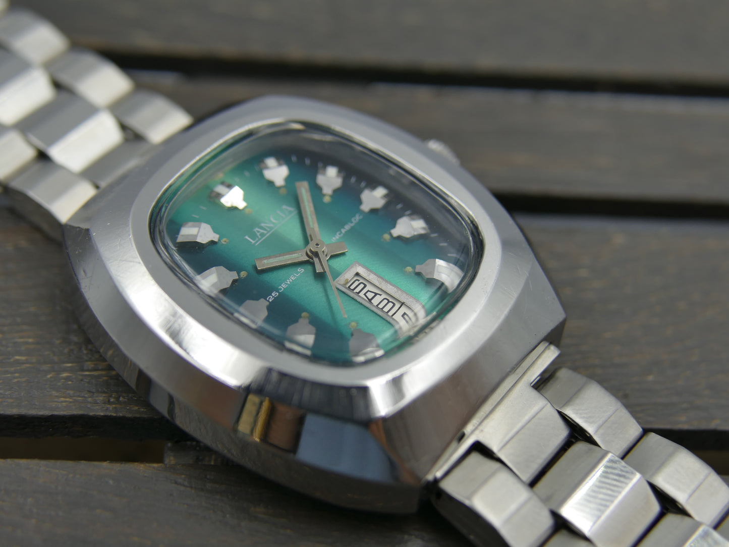 70s vintage watch mens Lancia automatic eta 2789 25j green dial SS serviced
