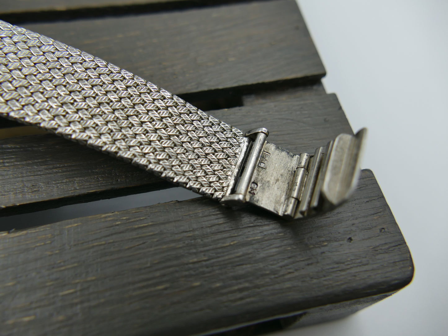 60s vintage watch mens Universal geneve tank ref 842676 hand wind 1-42 solid silver bracelet