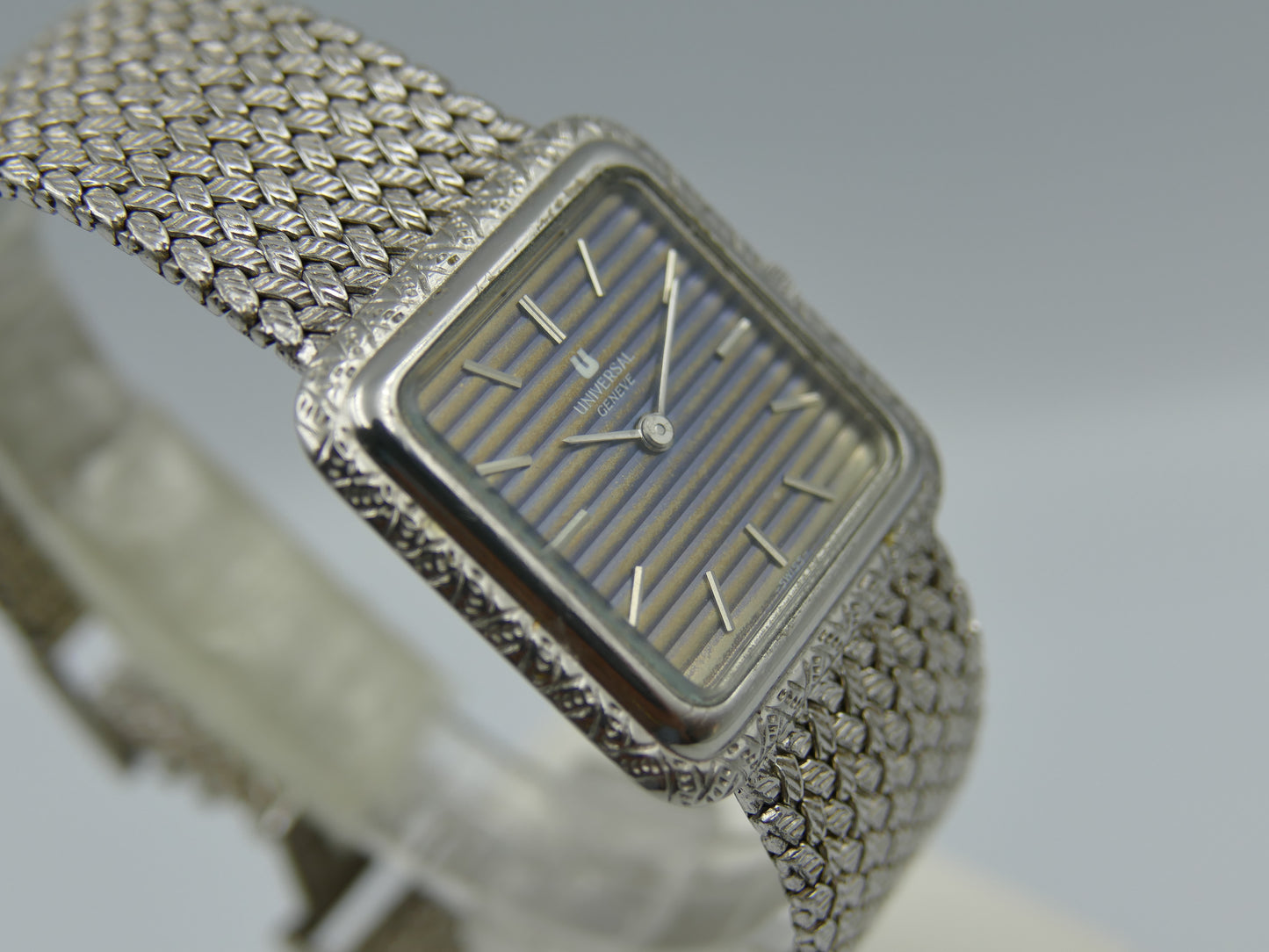 60s vintage watch mens Universal geneve tank ref 842676 hand wind 1-42 solid silver bracelet