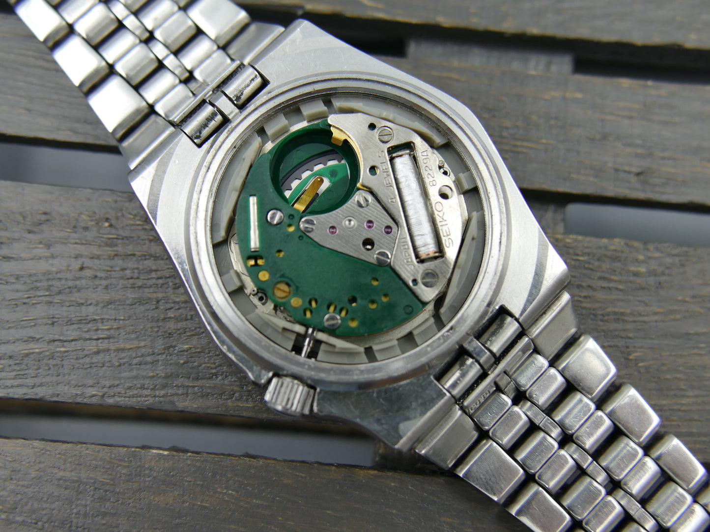80s vintage watch mens Seiko SQ Sports 100 ref 8229-801A Royal Oak