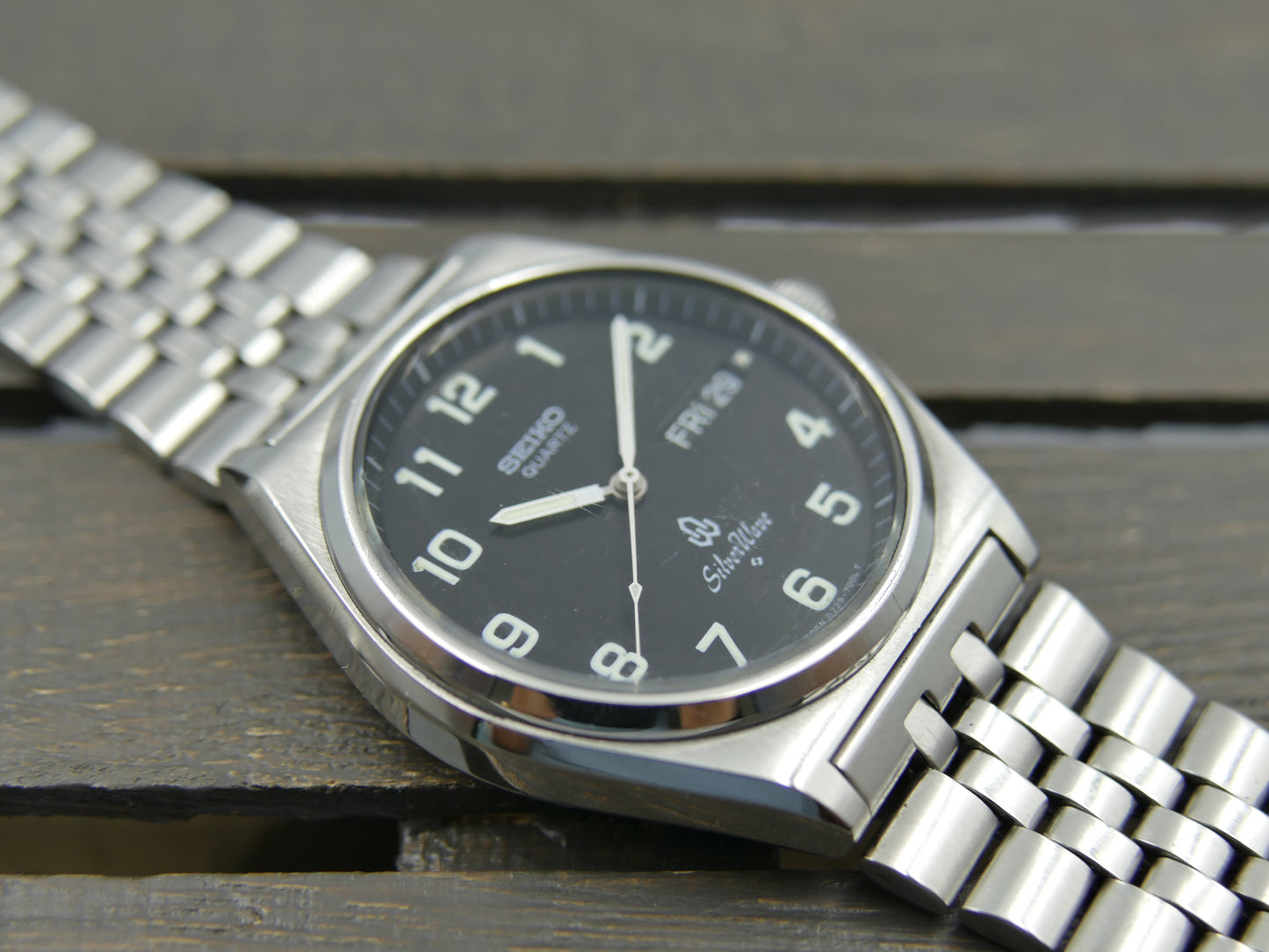 80s vintage watch mens Seiko SilverWave 8229-7000 - Black Dial Field Watch