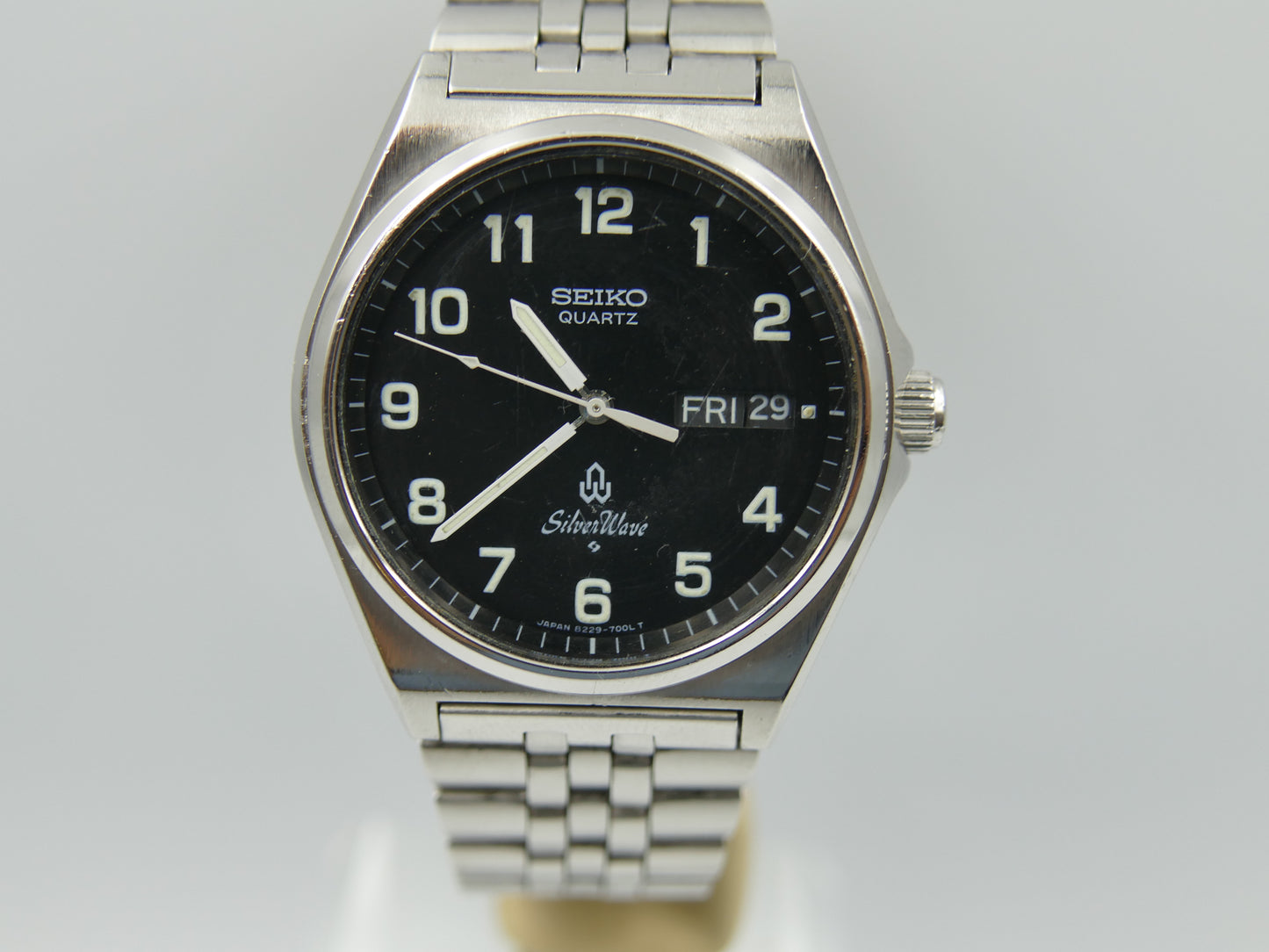 80s vintage watch mens Seiko SilverWave 8229-7000 - Black Dial Field Watch