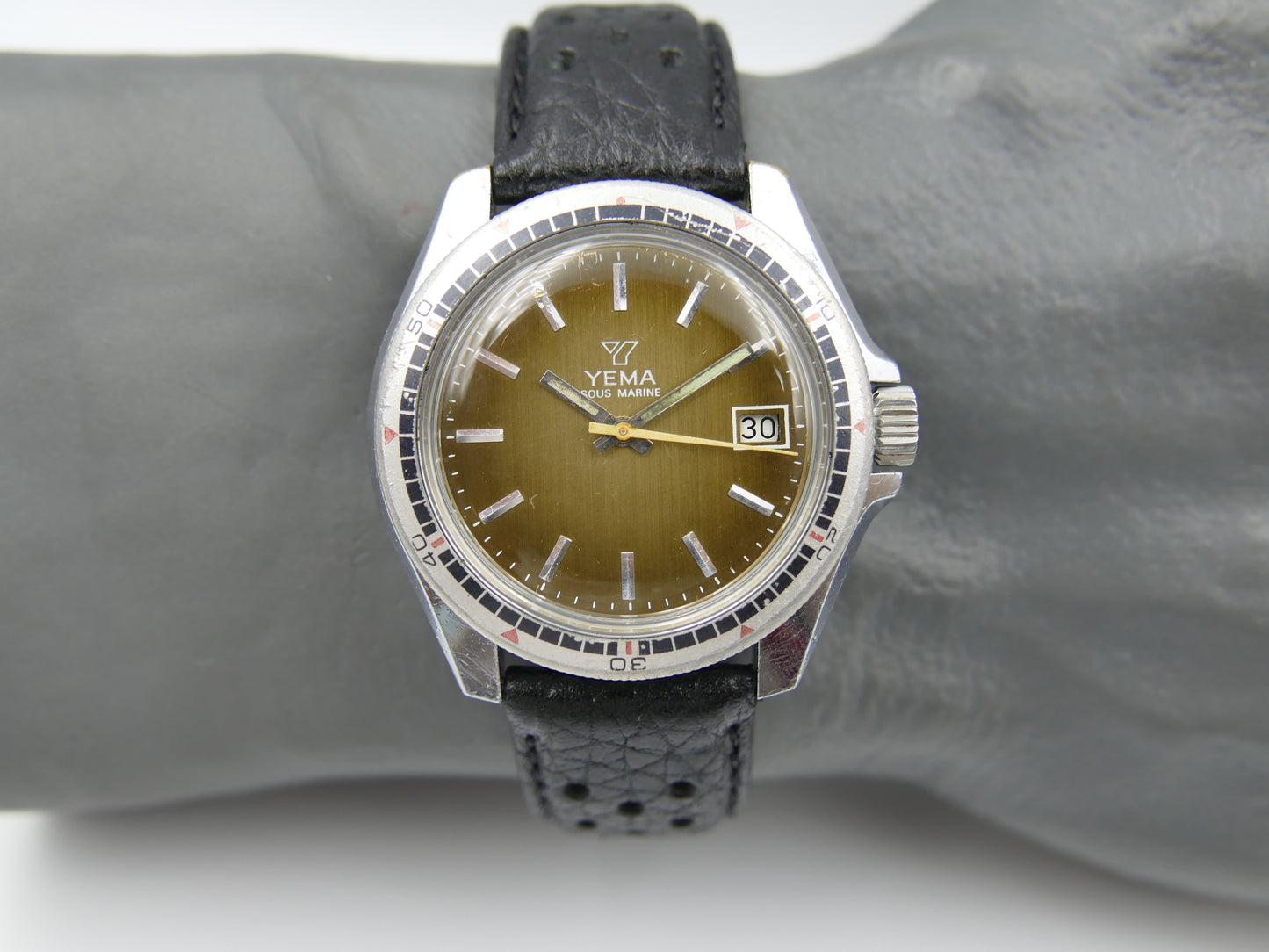 vintage watch mens Yema plongee diver ref. 31 020 1 sous marine hand wind FE 140-1c