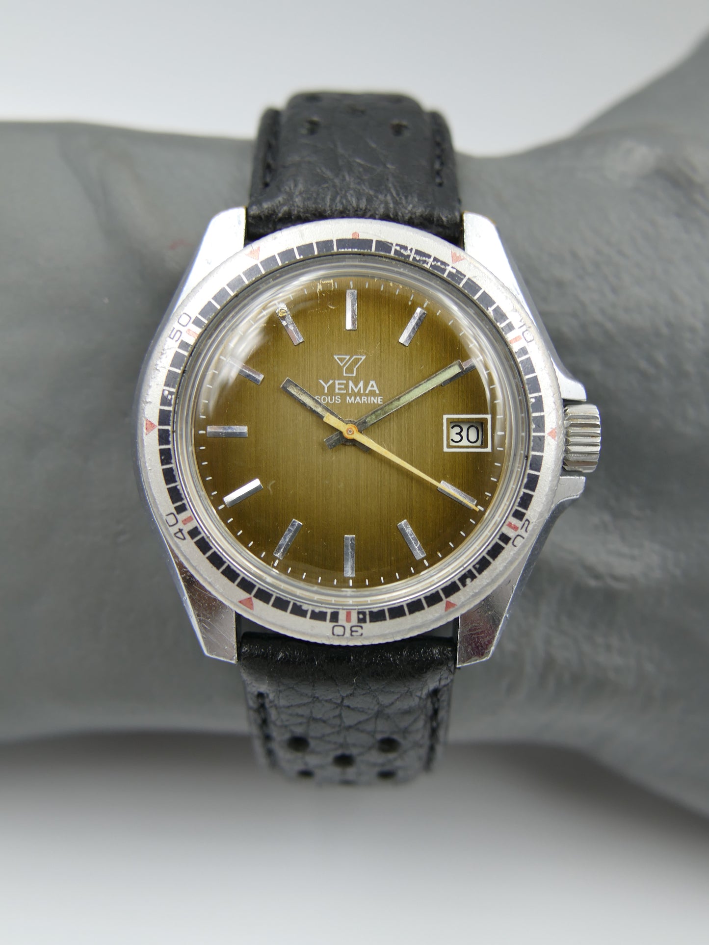 vintage watch mens Yema plongee diver ref. 31 020 1 sous marine hand wind FE 140-1c