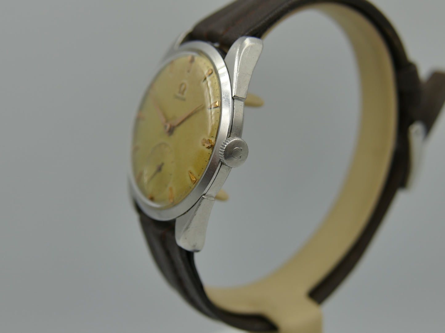 50s vintage watch mens Omega ref. 2900 -5 hand wind cal. 267
