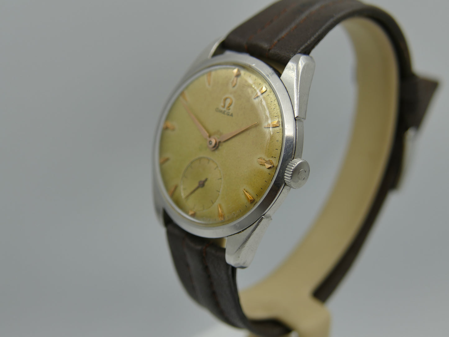50s vintage watch mens Omega ref. 2900 -5 hand wind cal. 267