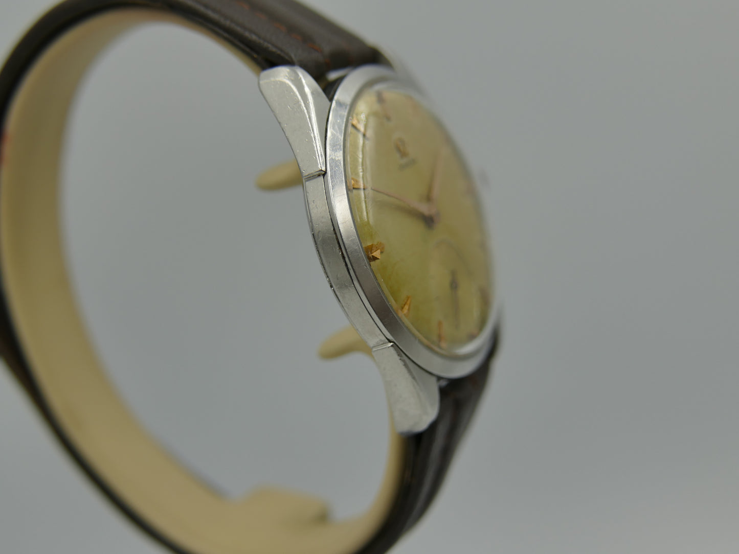 50s vintage watch mens Omega ref. 2900 -5 hand wind cal. 267