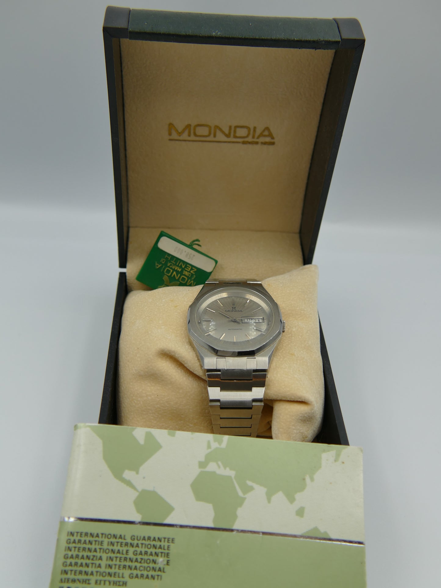 70s vintage watch mens NOS Mondia Royal Oak ref. 26014 automatic eta 2789 38mm