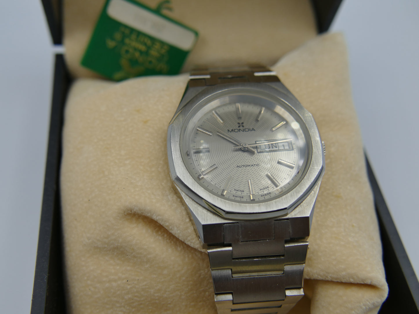 70s vintage watch mens NOS Mondia Royal Oak ref. 26014 automatic eta 2789 38mm