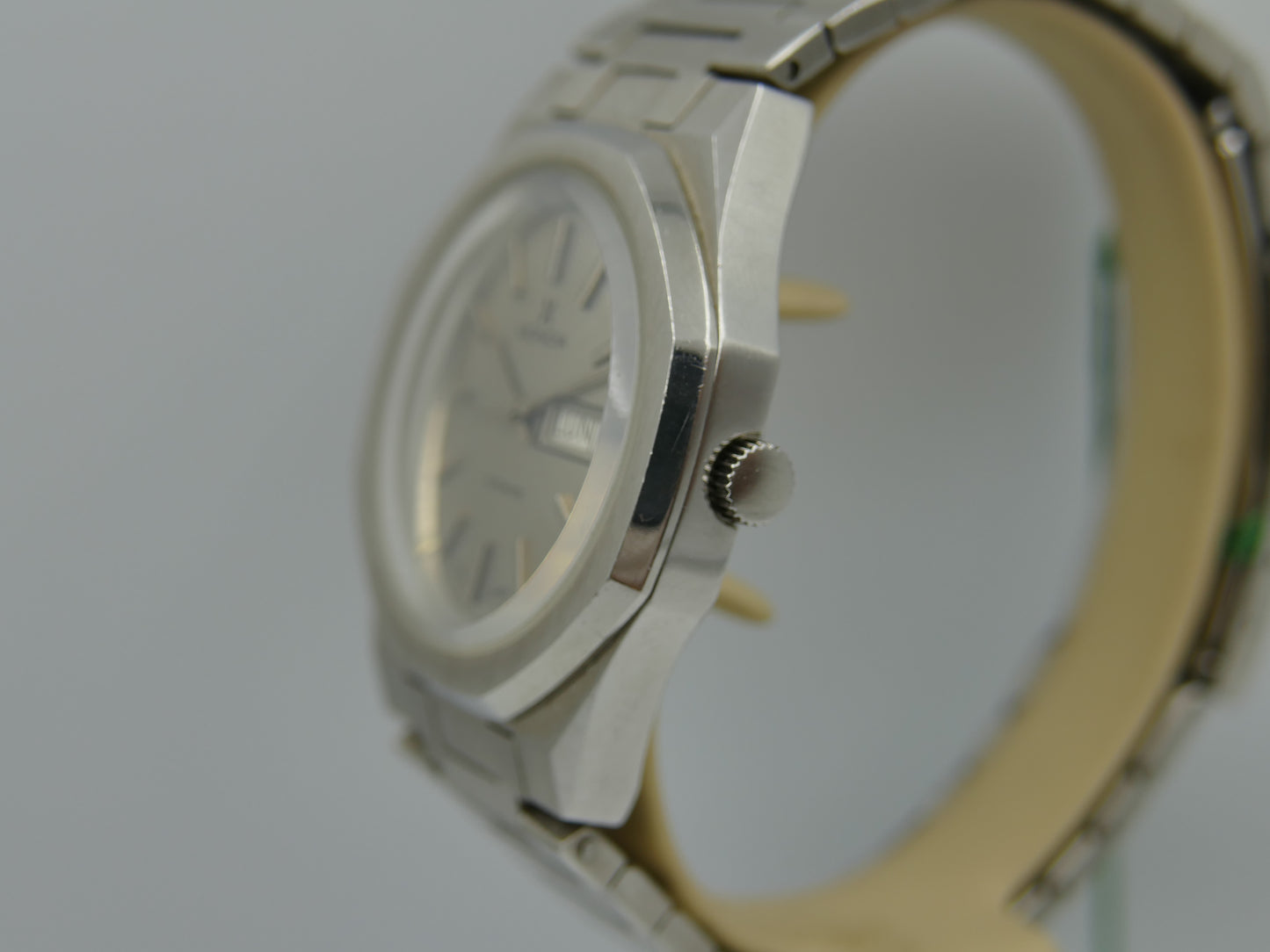 70s vintage watch mens NOS Mondia Royal Oak ref. 26014 automatic eta 2789 38mm
