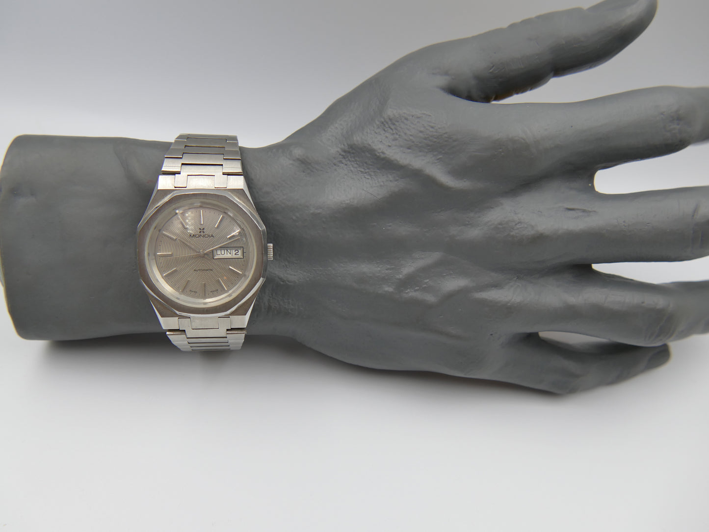 70s vintage watch mens NOS Mondia Royal Oak ref. 26014 automatic eta 2789 38mm