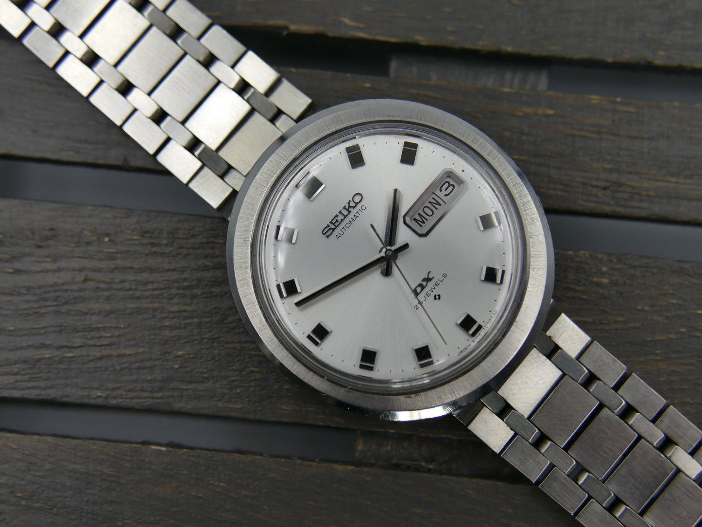 60s vintage watch mens Seiko DX 6106 - 8079 TAD Automatic day/date Steel 37mm