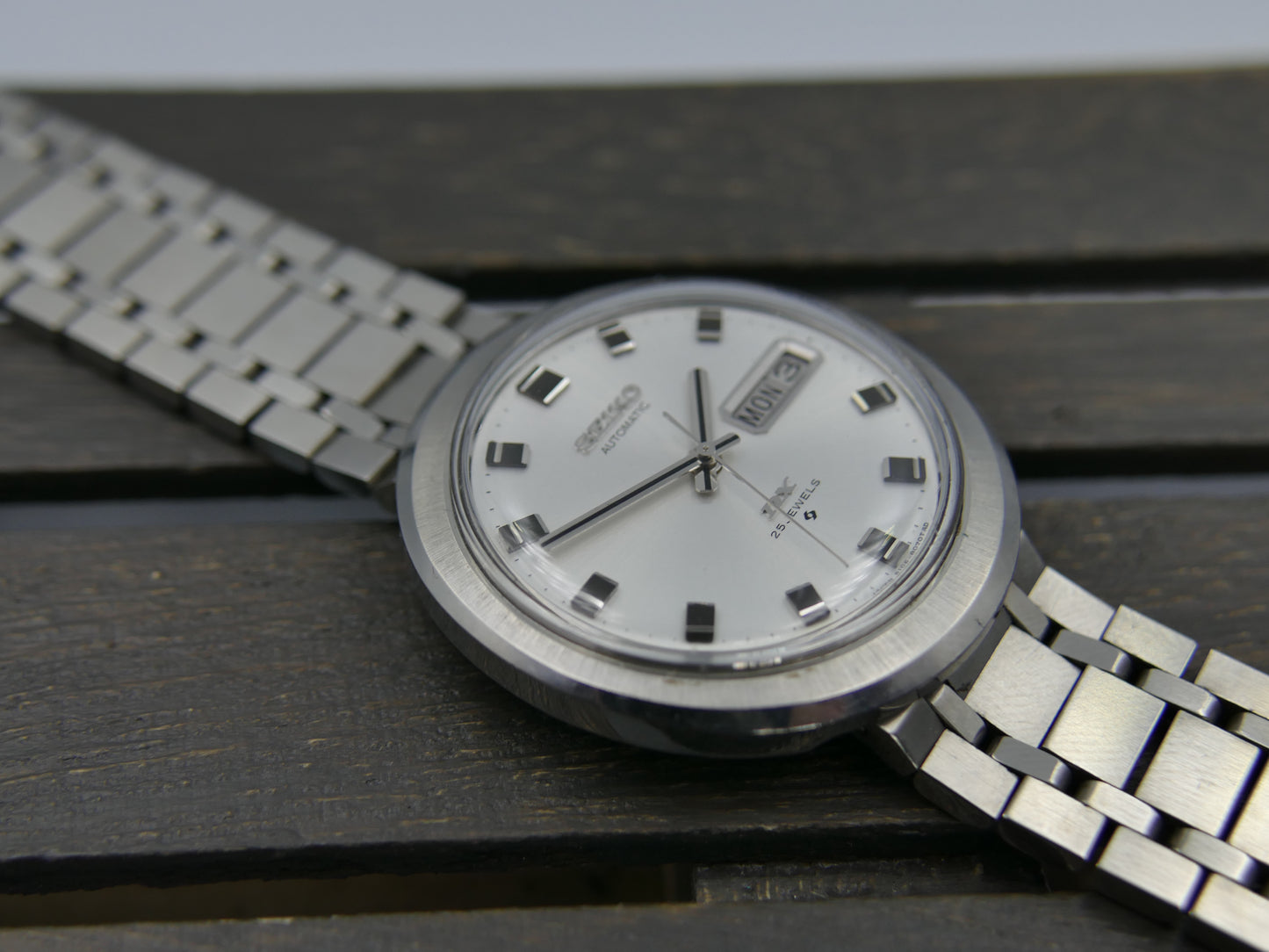 60s vintage watch mens Seiko DX 6106 - 8079 TAD Automatic day/date Steel 37mm