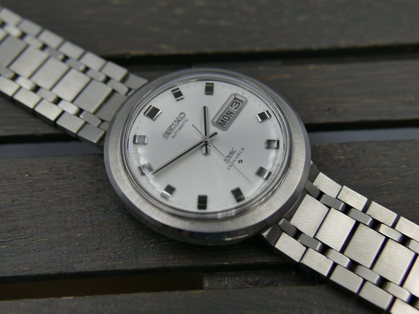 60s vintage watch mens Seiko DX 6106 - 8079 TAD Automatic day/date Steel 37mm