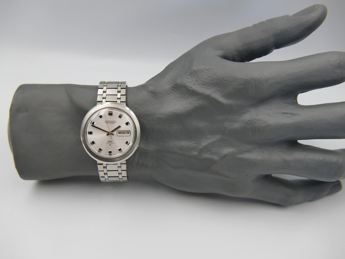 60s vintage watch mens Seiko DX 6106 - 8079 TAD Automatic day/date Steel 37mm