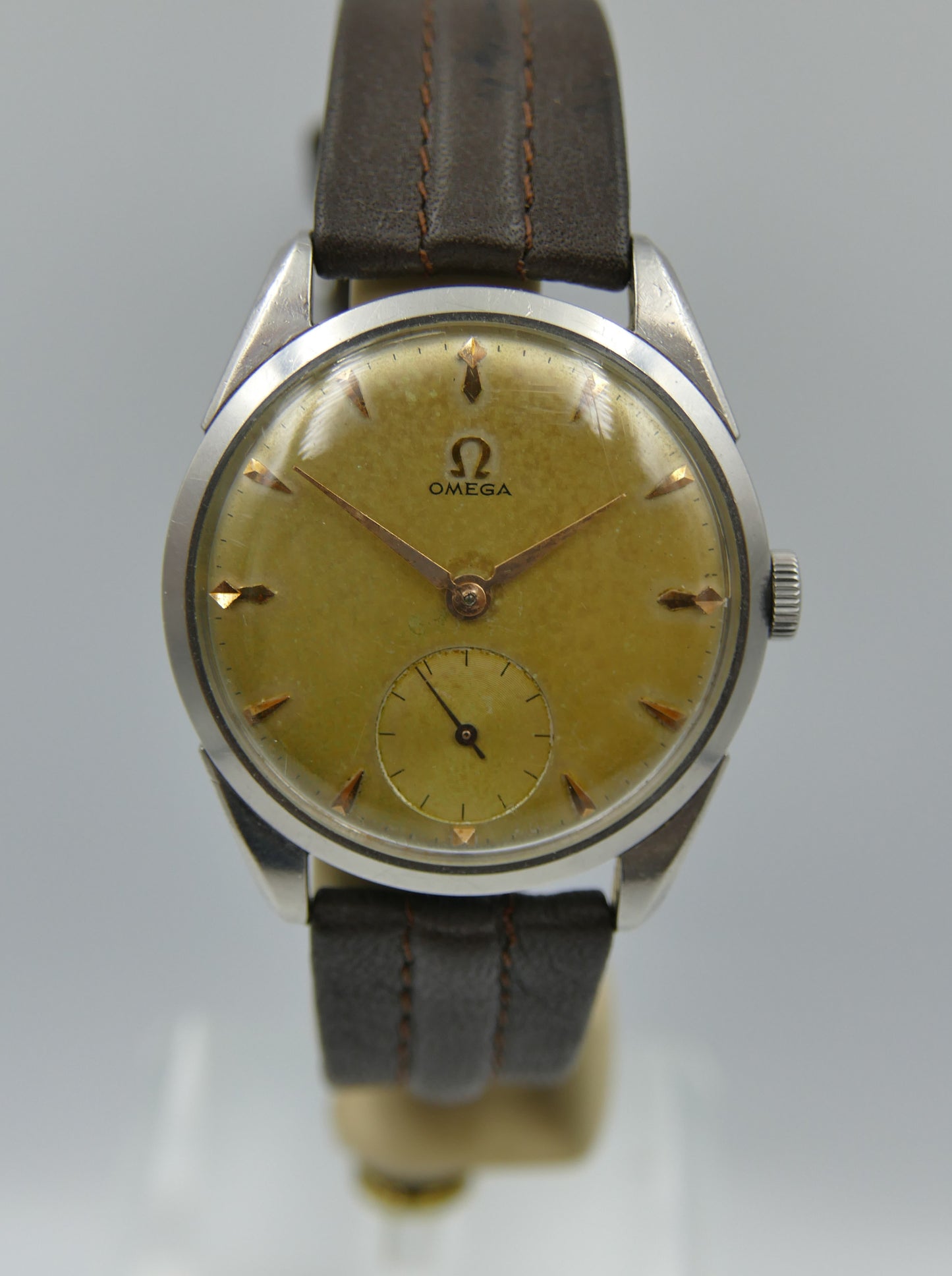50s vintage watch mens Omega ref. 2900 -5 hand wind cal. 267