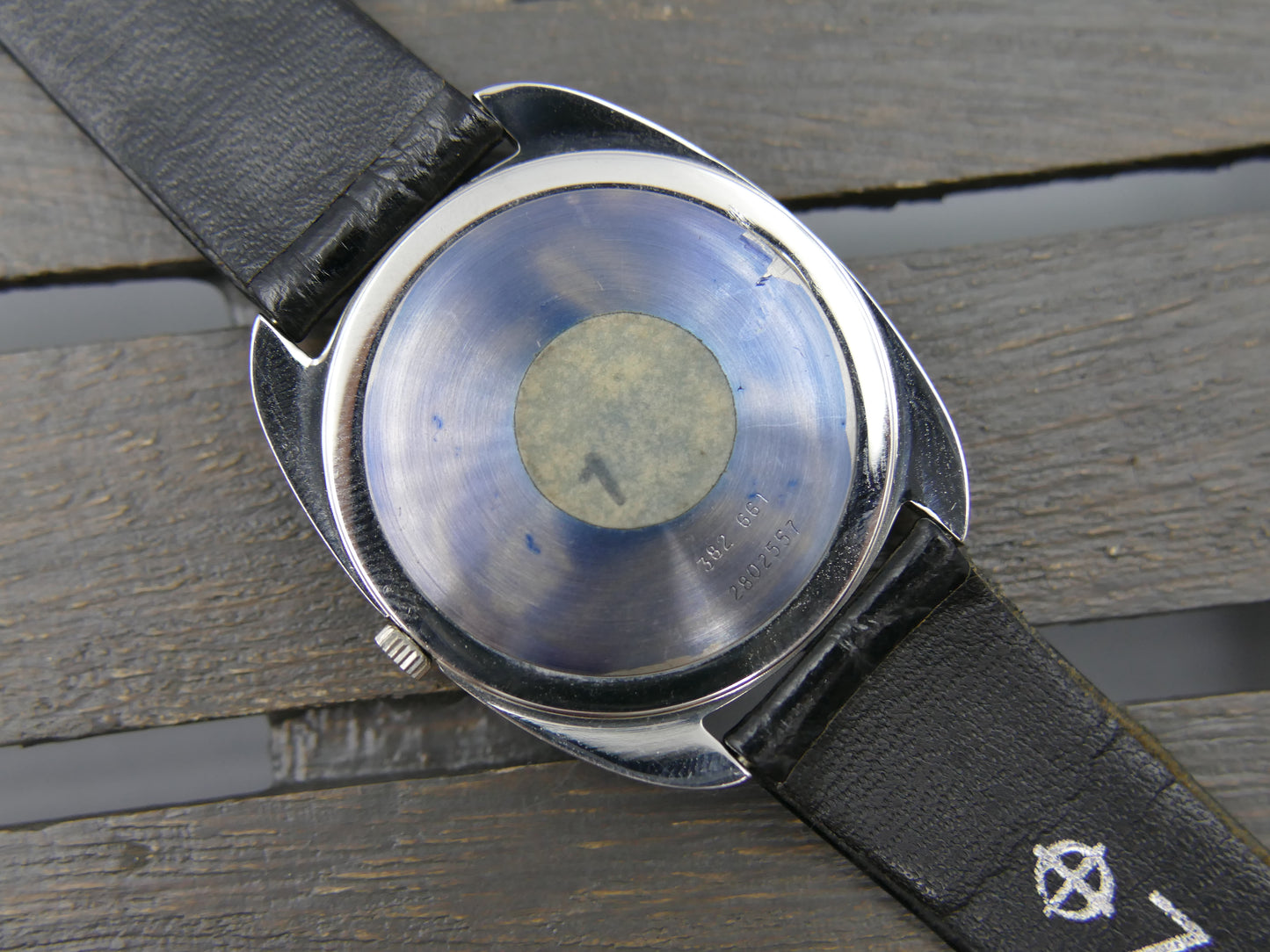 70s vintage watch mens dress NOS Zodiac Ref 382.661 Cal. 38 silver linen dial