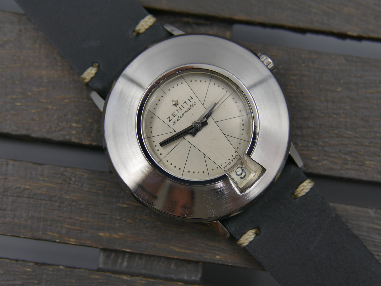 60s vintage watch mens Zenith ref A6621 Keyhole Automatic Cal 2542 PC