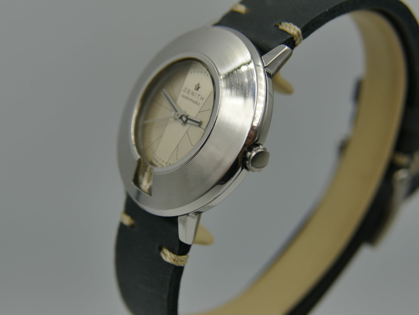 60s vintage watch mens Zenith ref A6621 Keyhole Automatic Cal 2542 PC