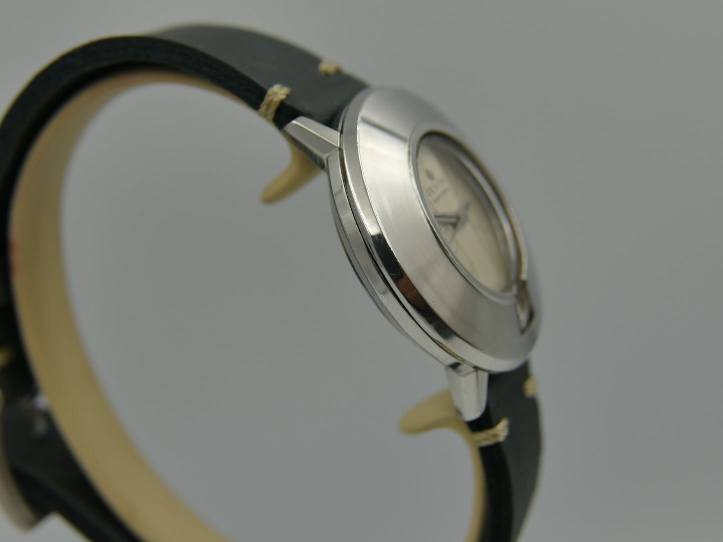 60s vintage watch mens Zenith ref A6621 Keyhole Automatic Cal 2542 PC