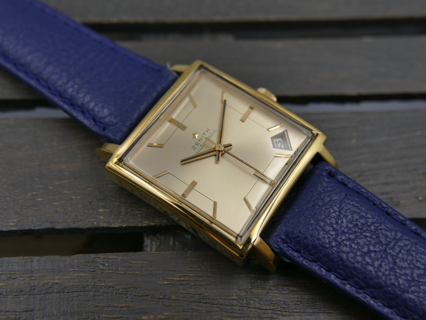 Vintage watch mens Zenith JFK square respirator automatic gold pl serviced